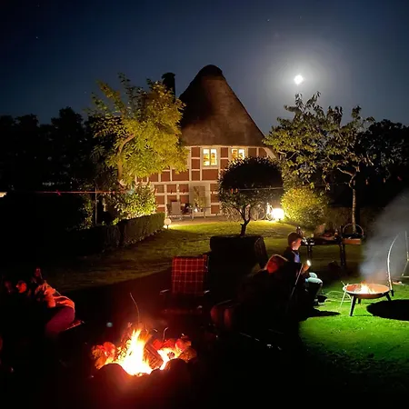Altes Oste, Appartement, Winter Warm Mit Kamin, Sommer Pool Lejlighed Hemmoor